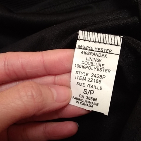 🆕 Black peplum ribbed skirt - US petite Small - Picture 5 of 5